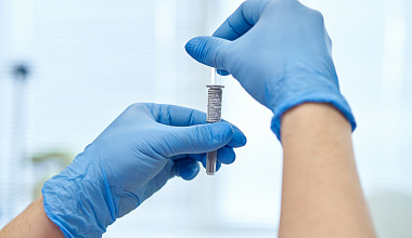 В России завершилась третья фаза клинического исследования вакцины «Конвидеция»
